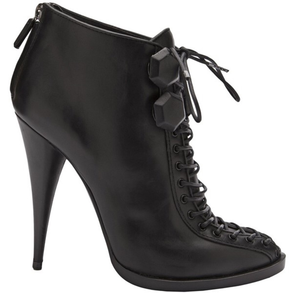 LIKE NEW GIVENCHY Lace Up Leather Booties Sz 37